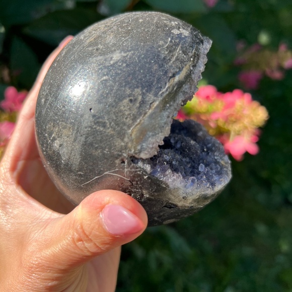 Amethyst (3) Pac-Man sphere | crystal - Picture 5 of 14